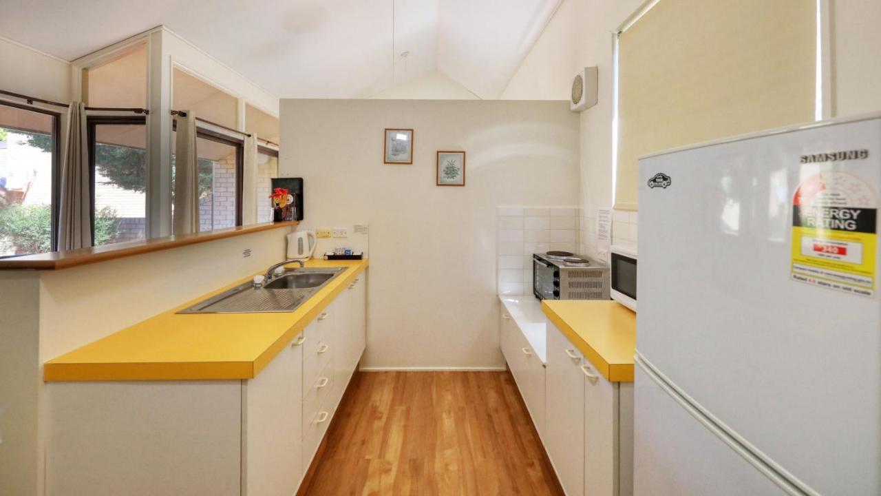 Executive Hideaway Aparthotel เบแนลลา ภายนอก รูปภาพ