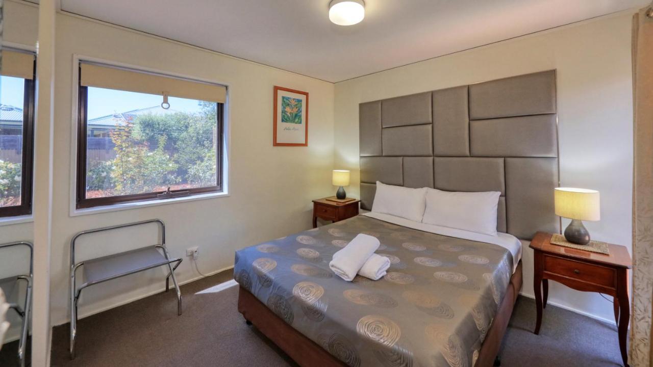 Executive Hideaway Aparthotel เบแนลลา ภายนอก รูปภาพ